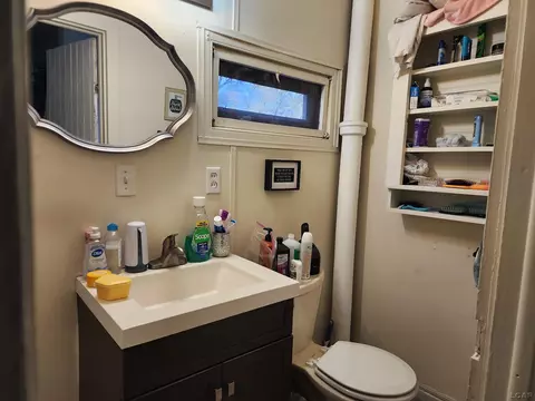 618 Ormsby, Adrian, MI 49221 photo 29