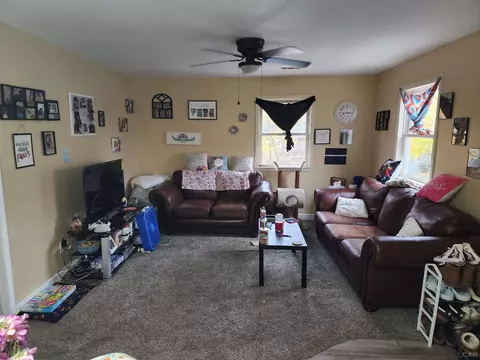 618 Ormsby, Adrian, MI 49221 photo 17
