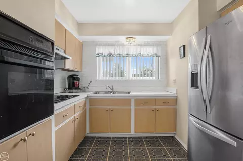17423 Moors, Fraser, MI 48026 photo 5