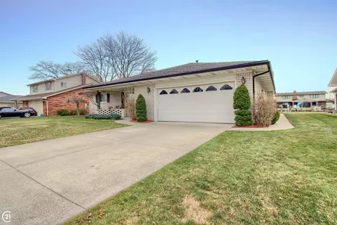 7267 Riverside, Algonac, MI 48001 photo 3