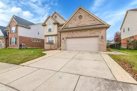 29619 Trailwood, Warren, MI 48092