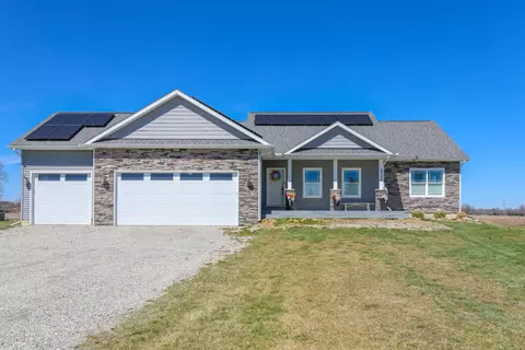 6925 Hough, Almont, MI 48003