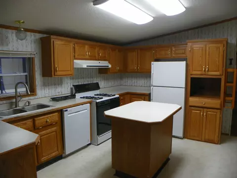 3190 Helen, Harrison, MI 48625 photo 25