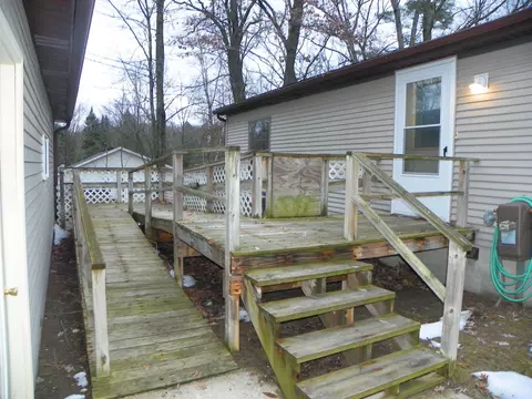 3190 Helen, Harrison, MI 48625 photo 5