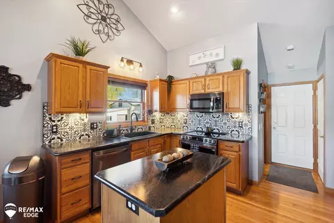 Kitchen - 5195 Dillon, Flushing, MI 48433 photo 1 of 4