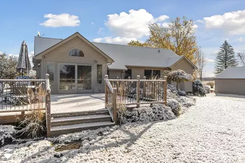 Exterior - 5195 Dillon, Flushing, MI 48433 photo 3 of 7