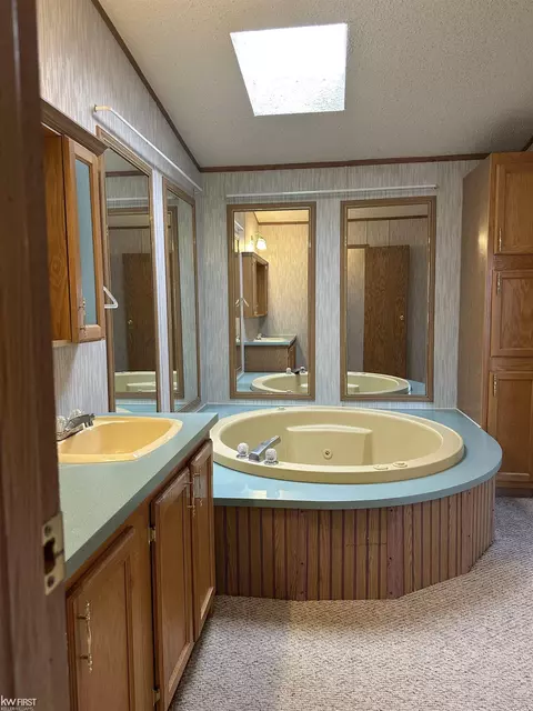 7282 101 St, Flushing, MI 48433 photo 17