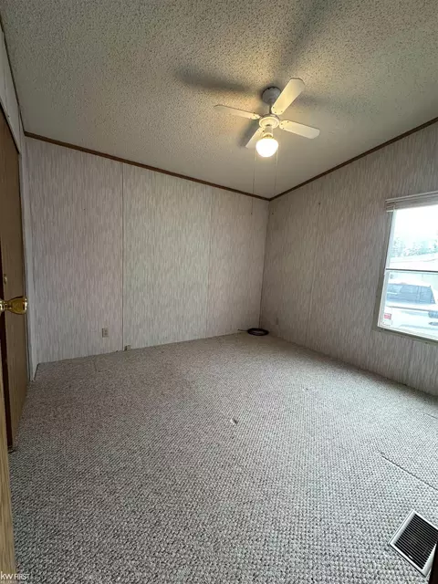 7282 101 St, Flushing, MI 48433 photo 20