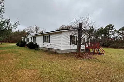 6303 Sargent, Gladwin, MI 48624 photo 3
