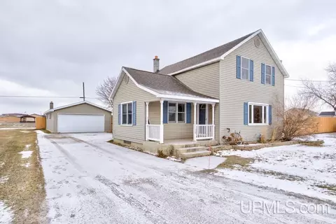 6443 N 5th, Wells, MI 49894