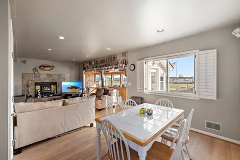 Dining - 10139 Saint John, Algonac, MI 48001 photo 1 of 5