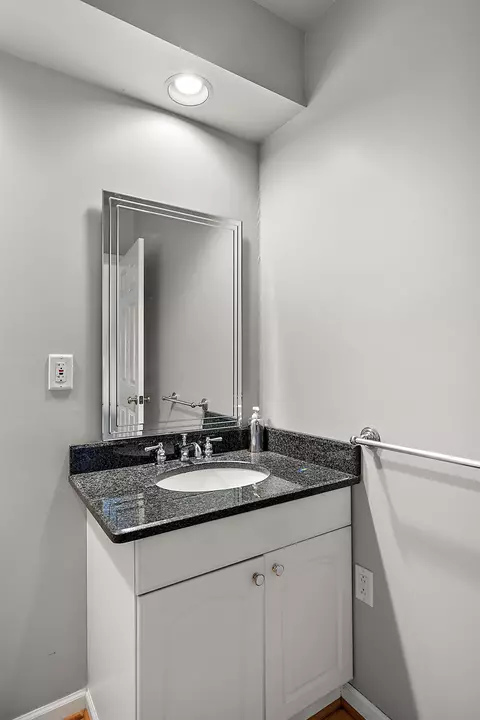 Bath - 10139 Saint John, Algonac, MI 48001 photo 2 of 6