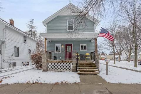 1113 11th St, Bay City, MI 48708