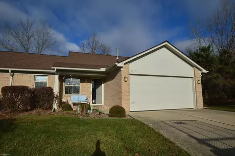 25211 Julianna, New Baltimore, MI 48051