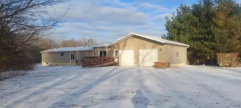17900 Rome, Hudson, MI 49247