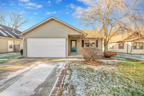 9534 Esther Grn, Algonac, MI 48001