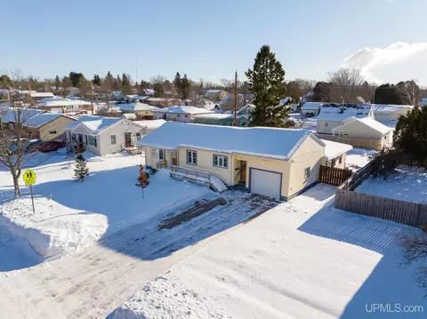 548 Poplar, Ishpeming, MI 49849