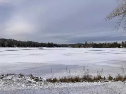 5768 Lakeside, Gladwin, MI 48624 photo 3