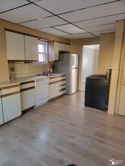 17107 Matthews, Riverview, MI 48193 photo 3