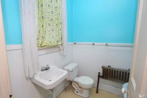 Bath - 55 E Vine, Monroe, MI 48162 photo 1 of 1