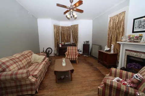 Living - 55 E Vine, Monroe, MI 48162 photo 1 of 2