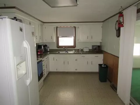 3237 Lansing, Harrison, MI 48625 photo 9
