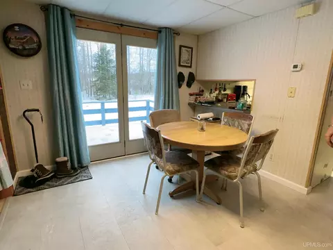 Dining - 1695 E M35, Little Lake, MI 49833 photo 3 of 4