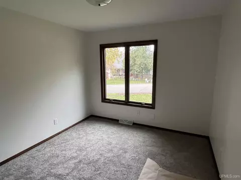 1067 Riverview, Ishpeming, MI 49849 photo 7