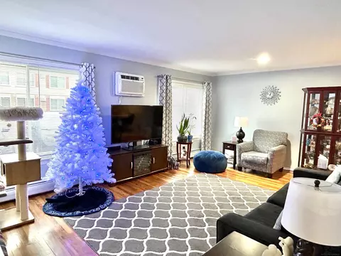 775 W Maple, Clawson, MI 48017 photo 3