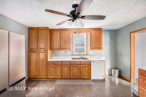 129 Willis, Bad Axe, MI 48413 photo 6