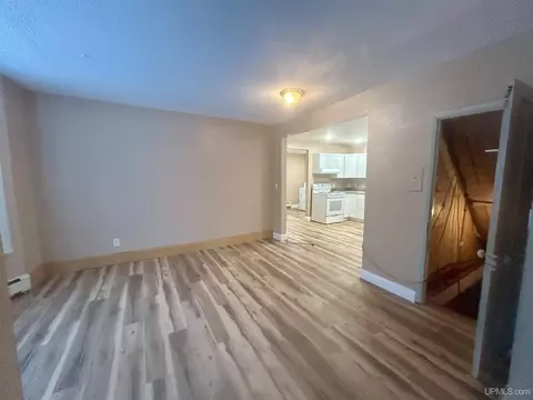 301 E Chocolay, Munising, MI 49862 photo 11