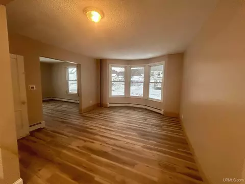 301 E Chocolay, Munising, MI 49862 photo 10