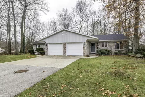 3655 Ramblewood, Port Huron, MI 48060