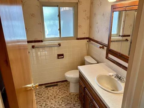 2121 Westminster, Flint, MI 48507 photo 6