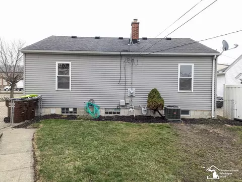 Exterior - 311 Huber, Monroe, MI 48162 photo 2 of 2