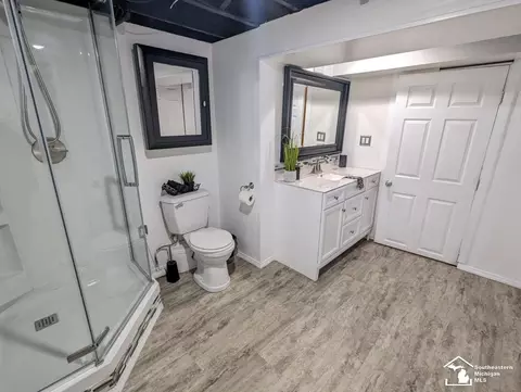 Bath - 311 Huber, Monroe, MI 48162 photo 4 of 4