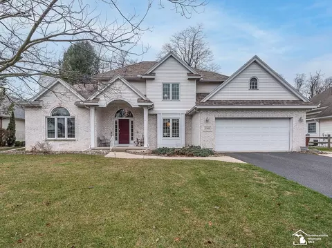 7365 Hidden Vly, Lambertville, MI 48144