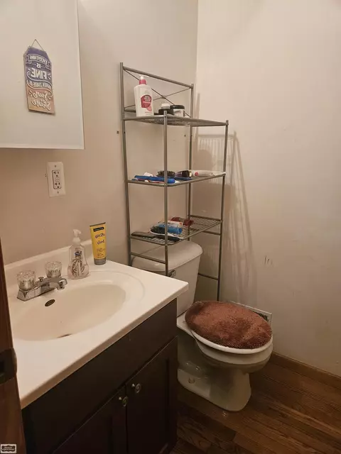 Bath - 380 Center, Algonac, MI 48001 photo 1 of 2