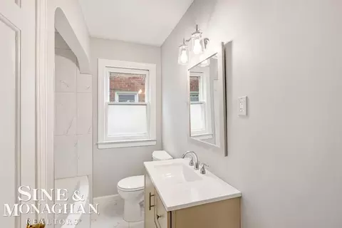 1817 Roslyn, Grosse Pointe Woods, MI 48236 photo 10