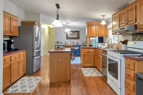 274 E Mckimmy, Gladwin, MI 48624 photo 13