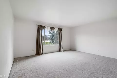 47447 Royal, Macomb, MI 48044 photo 8