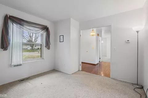 47447 Royal, Macomb, MI 48044 photo 7