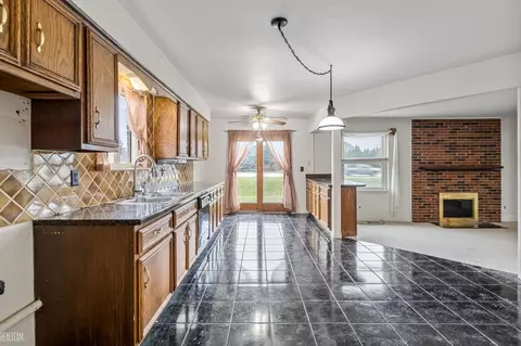 47447 Royal, Macomb, MI 48044 photo 16