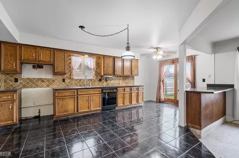 47447 Royal, Macomb, MI 48044 photo 15