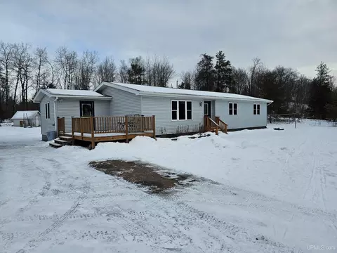 32522 Co Rd 581, Ishpeming, MI 49849