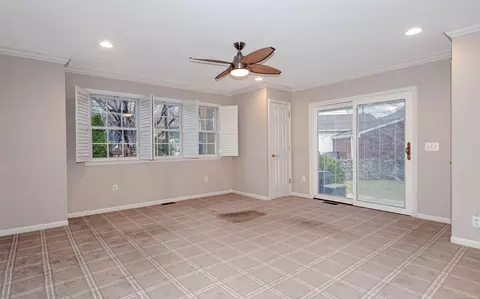 19875 E Ida, Grosse Pointe Woods, MI 48236 photo 22