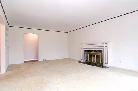 19875 E Ida, Grosse Pointe Woods, MI 48236 photo 7