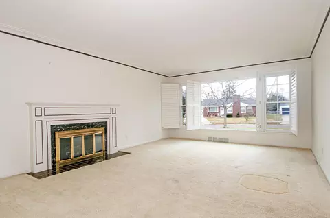 19875 E Ida, Grosse Pointe Woods, MI 48236 photo 5