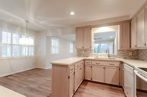 19875 E Ida, Grosse Pointe Woods, MI 48236 photo 16