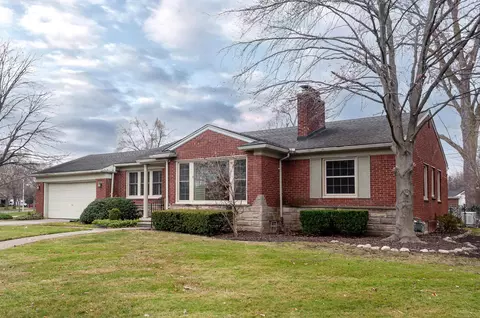 19875 E Ida, Grosse Pointe Woods, MI 48236 photo 2